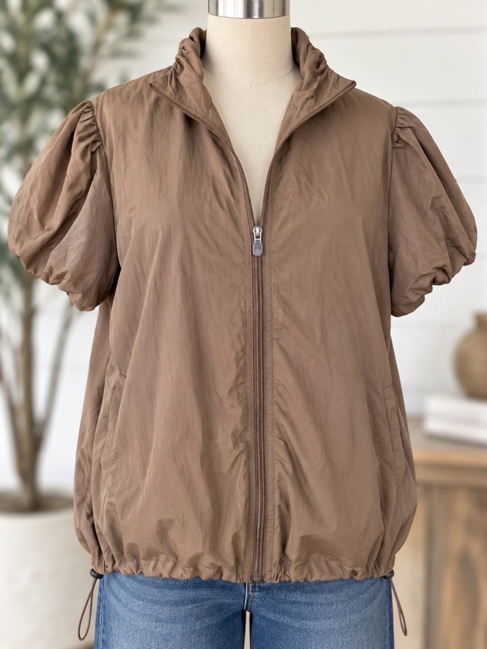 Lightweight Windbreaker Bomber Jacket Short Puff Balloon Sleeves Size M / L